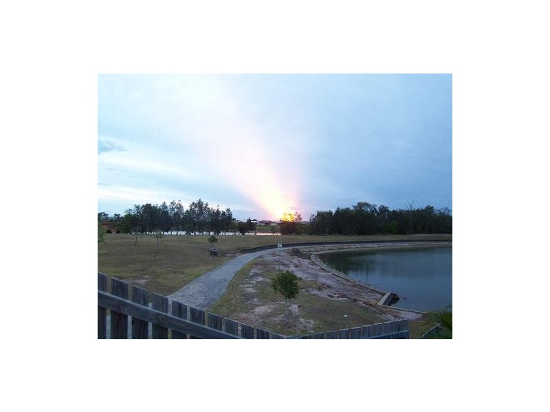 11 currawong, Eli Waters QLD 4655