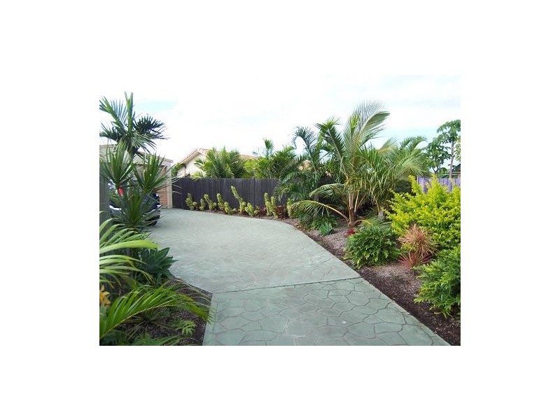 11 currawong, Eli Waters QLD 4655