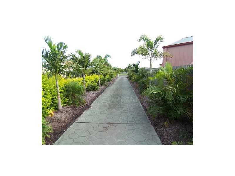 11 currawong, Eli Waters QLD 4655