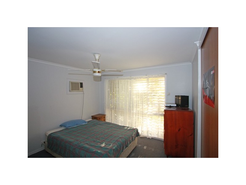 38 Hansen St, Urangan QLD 4655