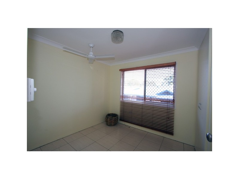 Unit 8 581 Esplanade, Urangan QLD 4655