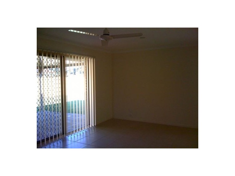 23 Moonstone drive, Urangan QLD 4655