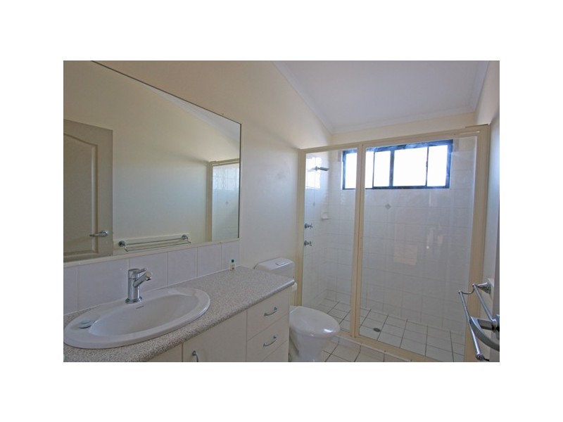 15 56 Main St, Pialba QLD 4655