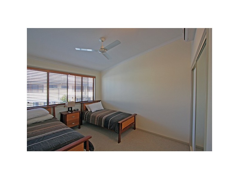 15 56 Main St, Pialba QLD 4655