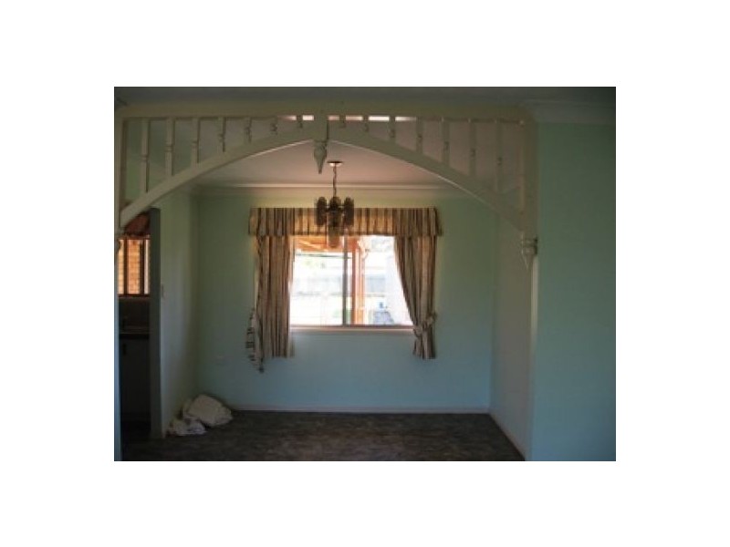 10 Merrilyn Court, Urangan QLD 4655