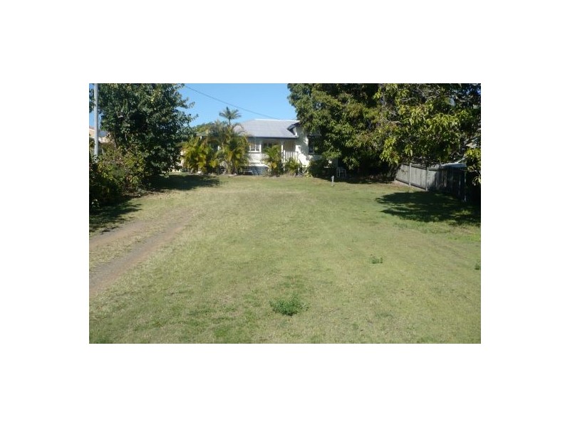 21 Scarborough Street, Scarness QLD 4655
