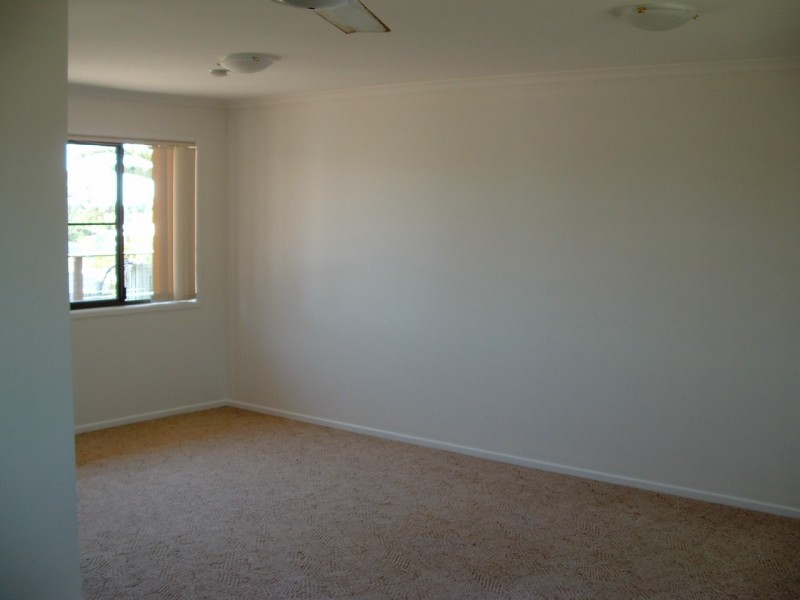 68 Murphy Street, Point Vernon QLD 4655