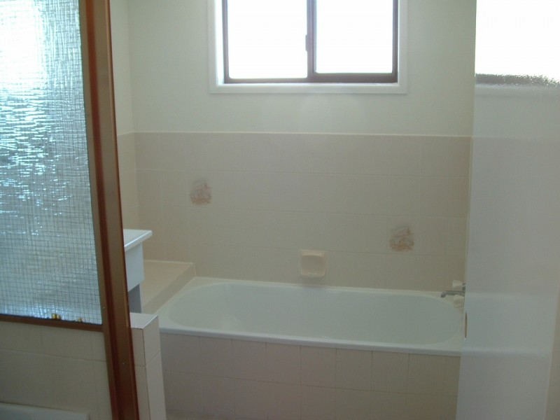 68 Murphy Street, Point Vernon QLD 4655