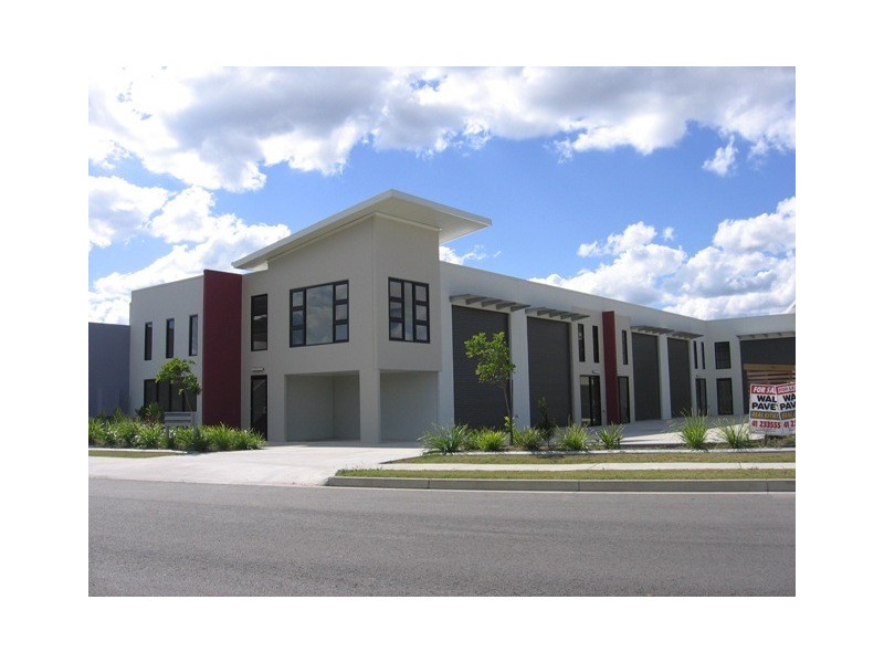 3/4 Enterprise Circuit, Maryborough West QLD 4650