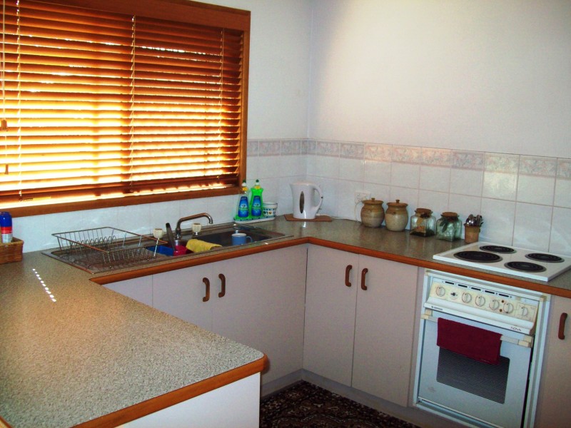 113 Pulgul St, Urangan QLD 4655