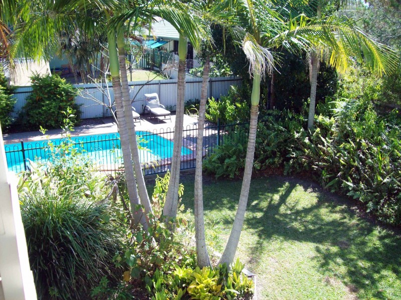 113 Pulgul St, Urangan QLD 4655