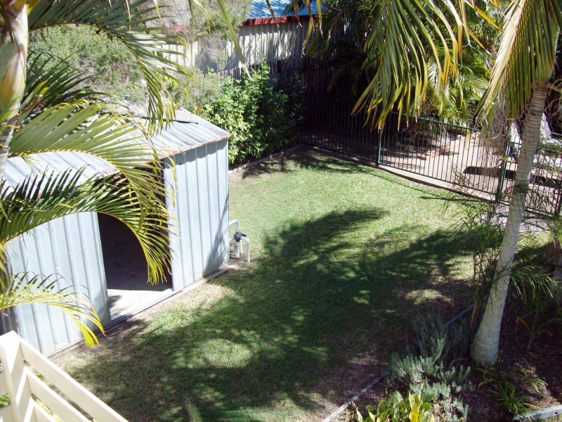 113 Pulgul St, Urangan QLD 4655