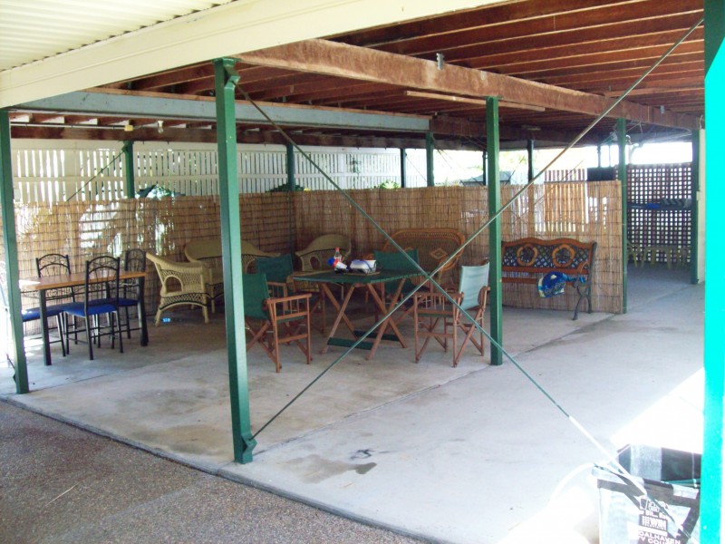 113 Pulgul St, Urangan QLD 4655