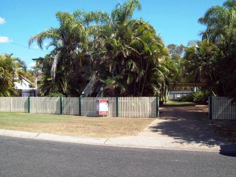 113 Pulgul St, Urangan QLD 4655