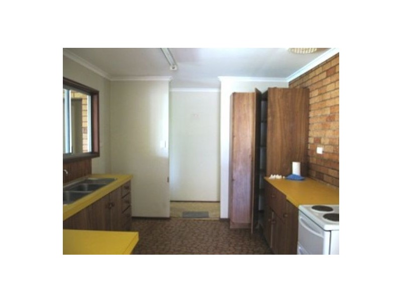 135 Cunningham Street, Urangan QLD 4655