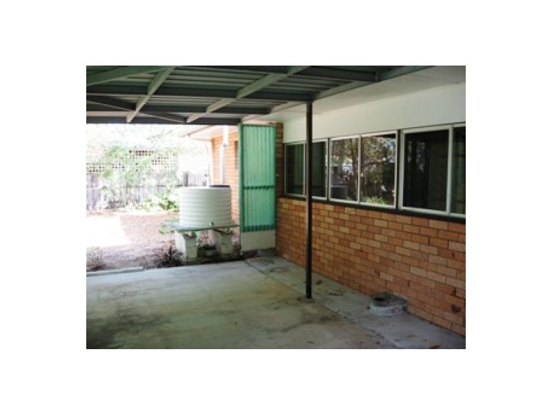 135 Cunningham Street, Urangan QLD 4655