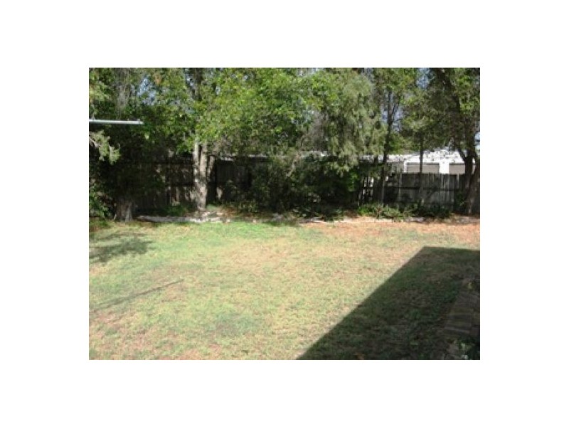 135 Cunningham Street, Urangan QLD 4655