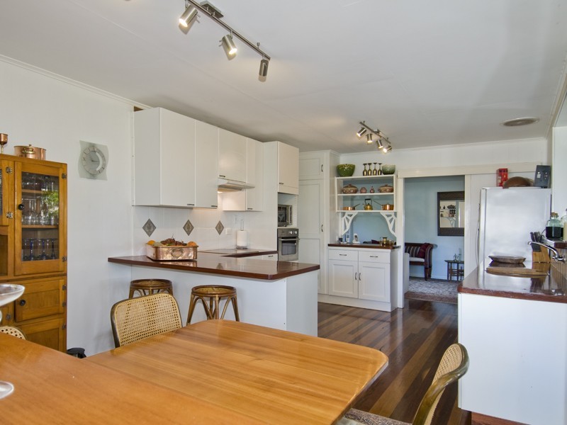 202 Long Street, Point Vernon QLD 4655