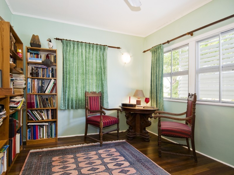 202 Long Street, Point Vernon QLD 4655