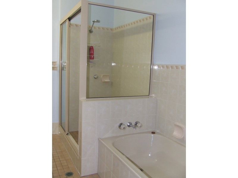 4 / 16-18 McKean Rd, Scarness QLD 4655