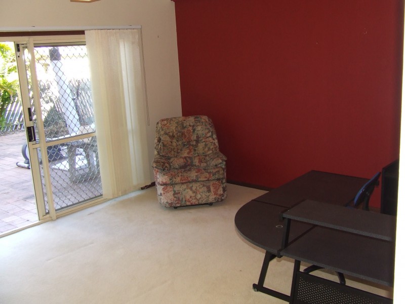 4 / 16-18 McKean Rd, Scarness QLD 4655