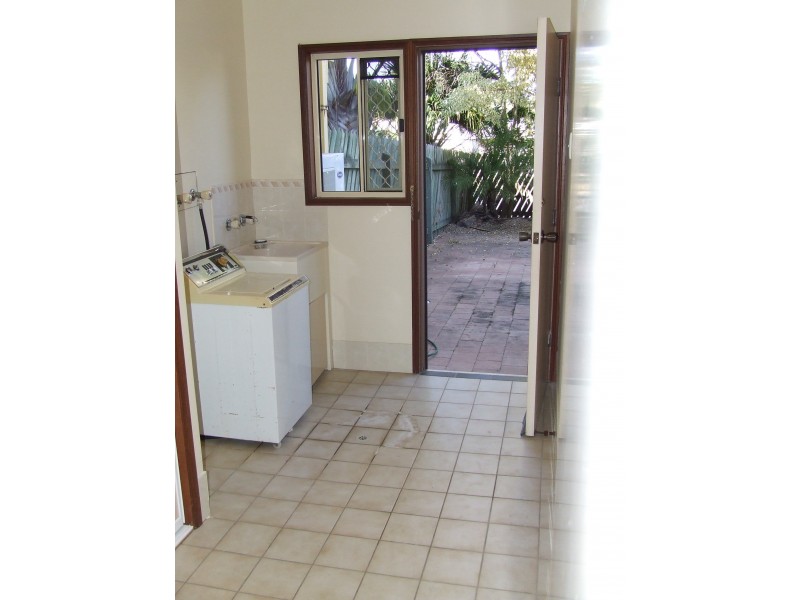 4 / 16-18 McKean Rd, Scarness QLD 4655