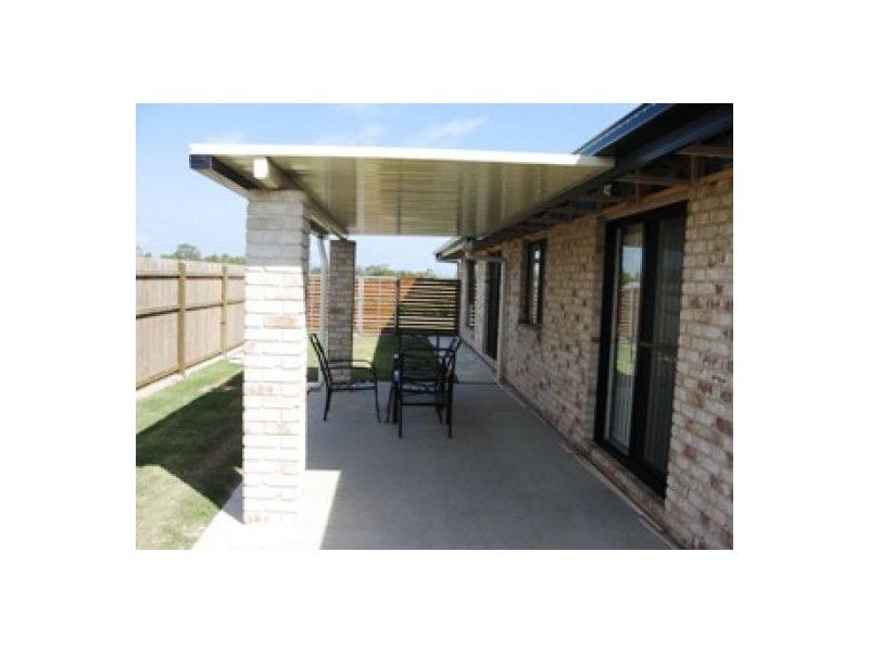 58  Dougan Street, Point Vernon QLD 4655