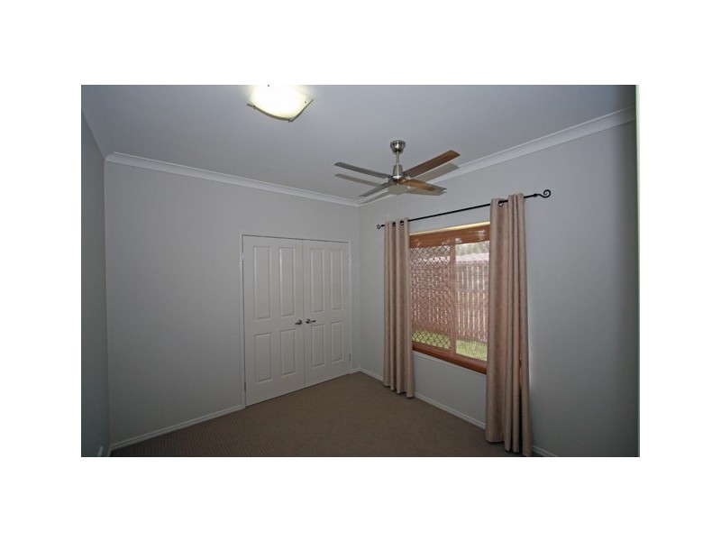 9 Stringybark Dr, Urangan QLD 4655