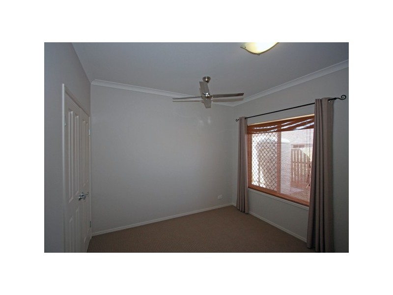 9 Stringybark Dr, Urangan QLD 4655