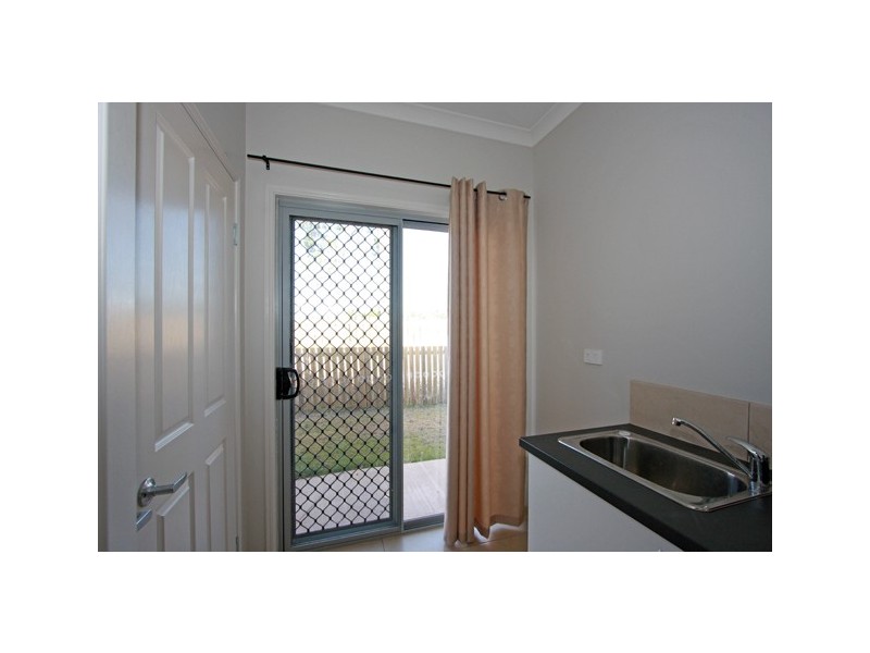 9 Stringybark Dr, Urangan QLD 4655