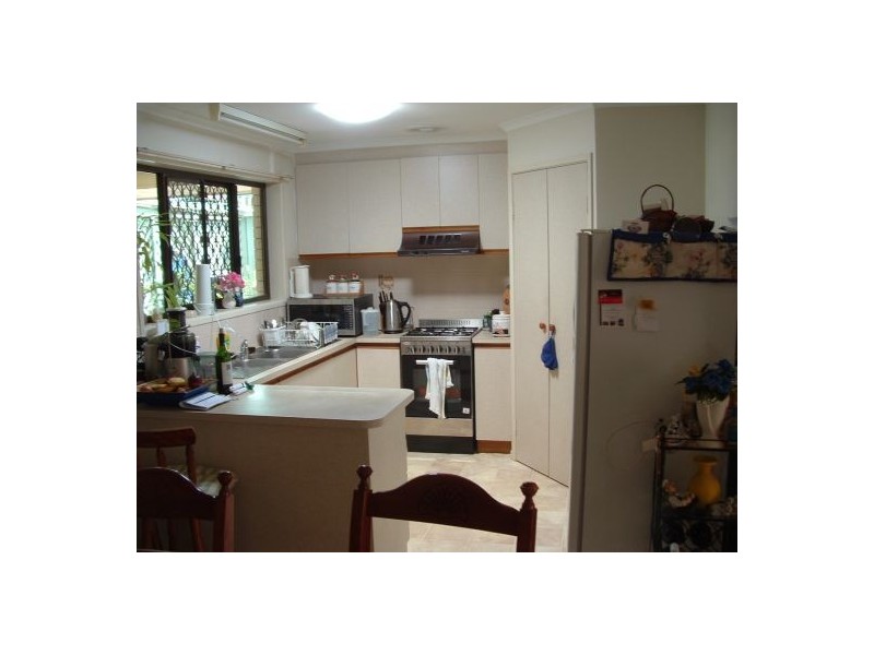 30 Squire Street, Kawungan QLD 4655