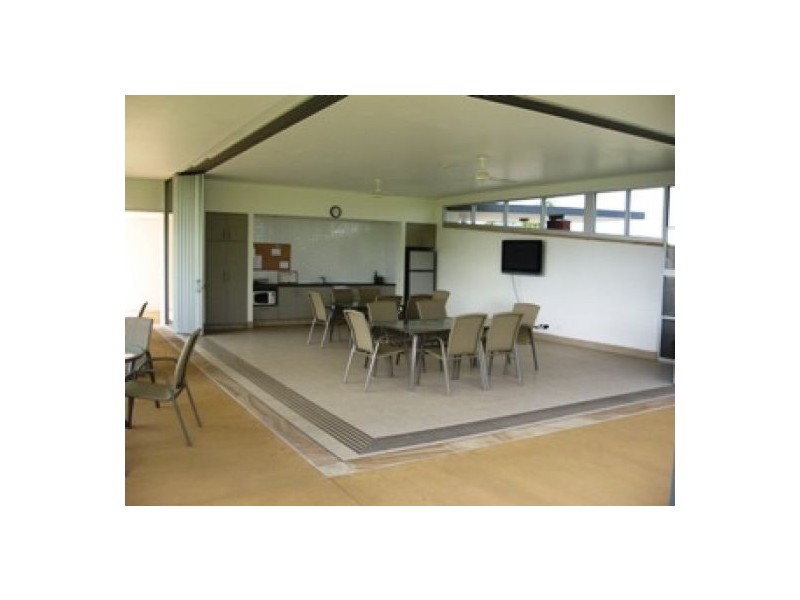 51/230 Pulgul Street, Urangan QLD 4655