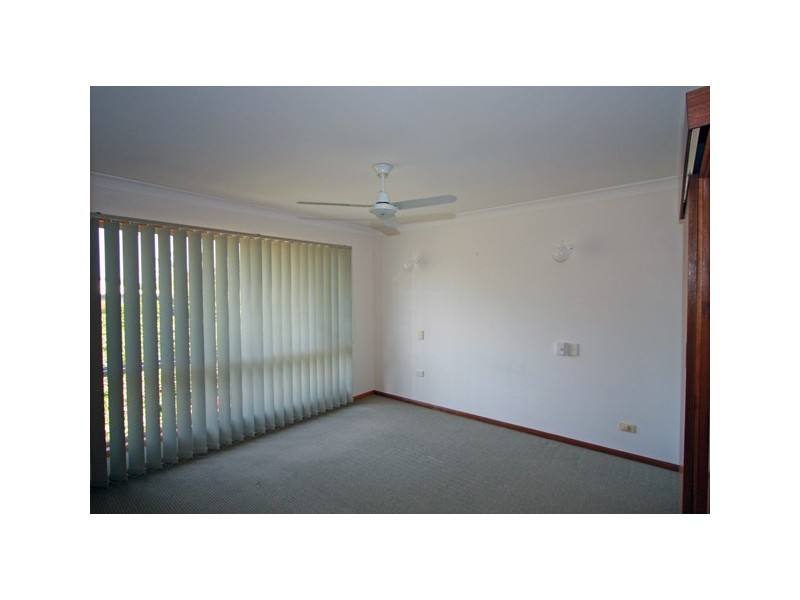 1 Greenway Dr, Pialba QLD 4655