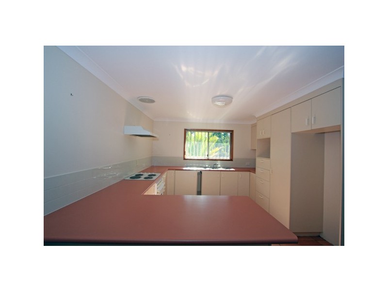 1 Greenway Dr, Pialba QLD 4655
