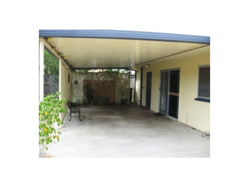 27 Mayfair Street, Point Vernon QLD 4655