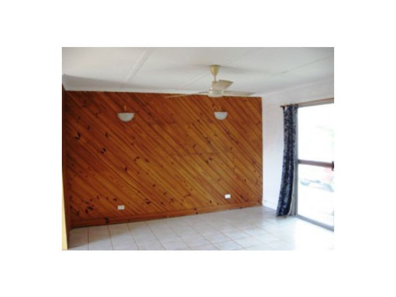 27 Mayfair Street, Point Vernon QLD 4655