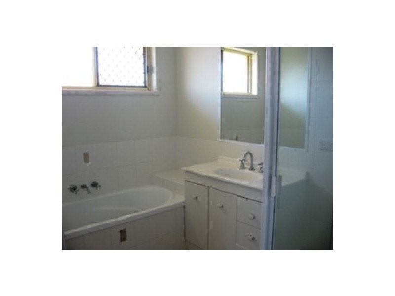 21 Joselyn Drive, Point Vernon QLD 4655