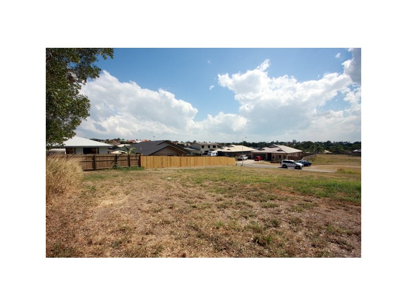 39 Turrum St, Scarness QLD 4655