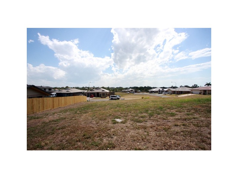 39 Turrum St, Scarness QLD 4655