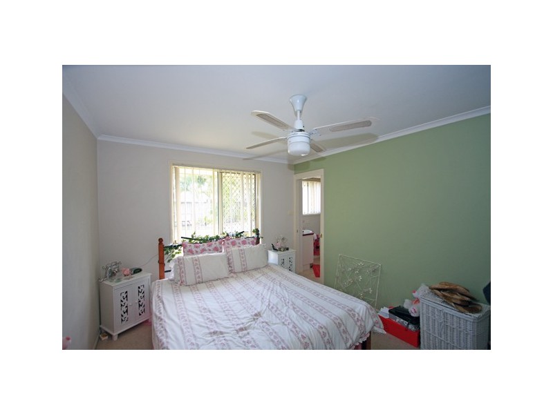 15 Thornbill Dr, Eli Waters QLD 4655