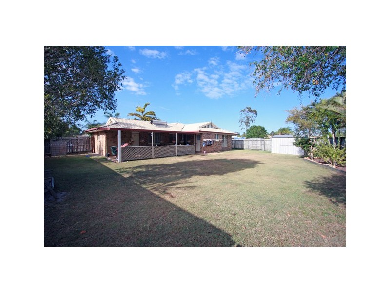 15 Thornbill Dr, Eli Waters QLD 4655