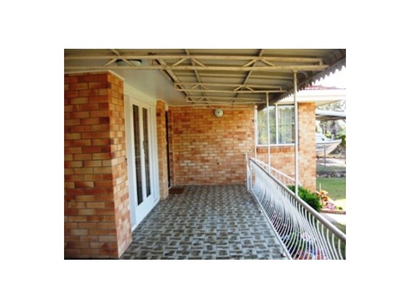 5 Barnstaple Street, Torquay QLD 4655