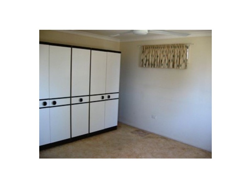 5 Barnstaple Street, Torquay QLD 4655