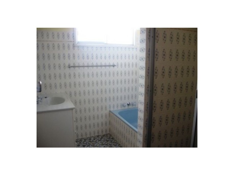 5 Barnstaple Street, Torquay QLD 4655