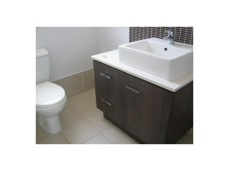 17 Earl St Vincent Circuit, Eli Waters QLD 4655