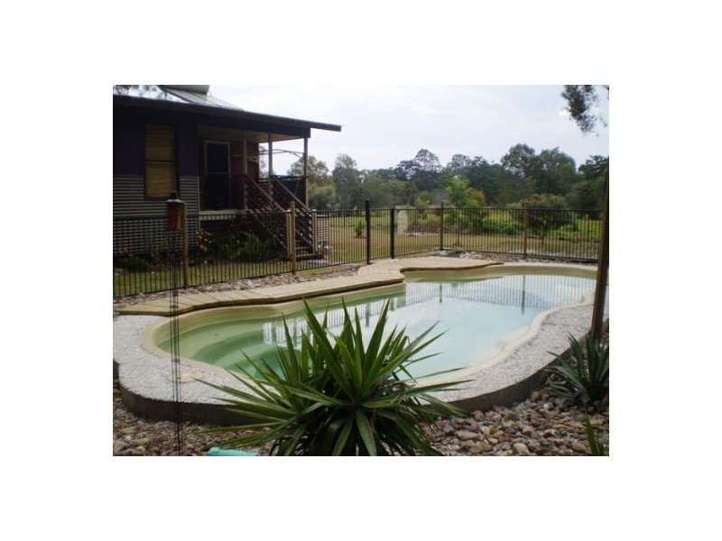 14 Mitchell Avenue, Craignish QLD 4655