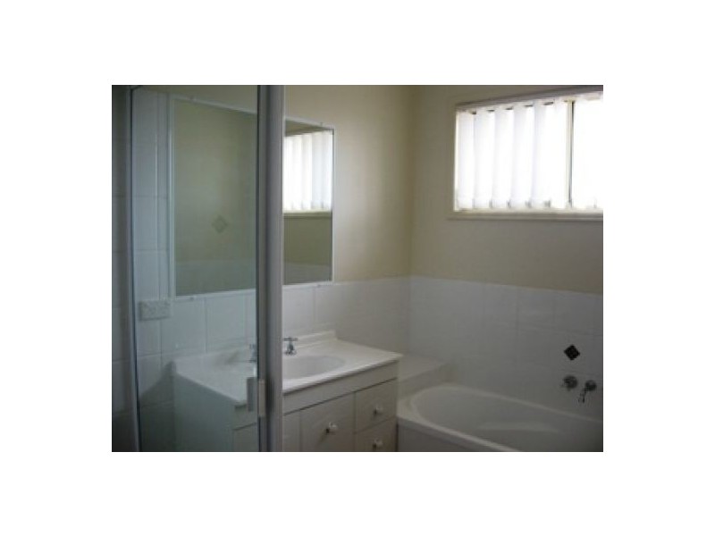 1/10 Joselyn Drive, Point Vernon QLD 4655