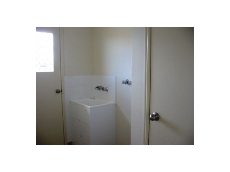 1/10 Joselyn Drive, Point Vernon QLD 4655