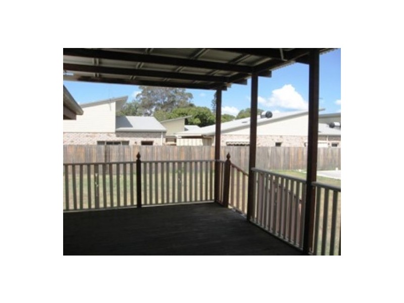 16 Thomas Street, Hervey Bay QLD 4655