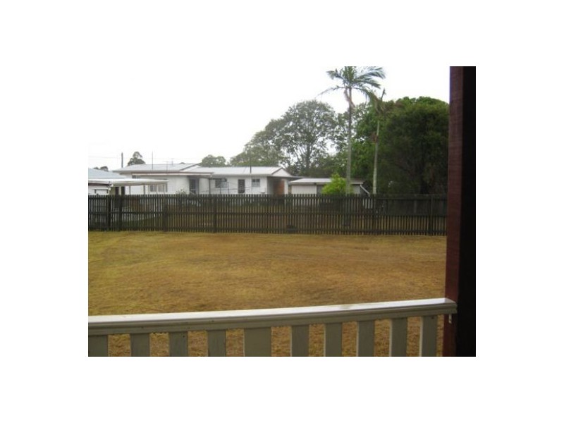 16 Thomas Street, Hervey Bay QLD 4655